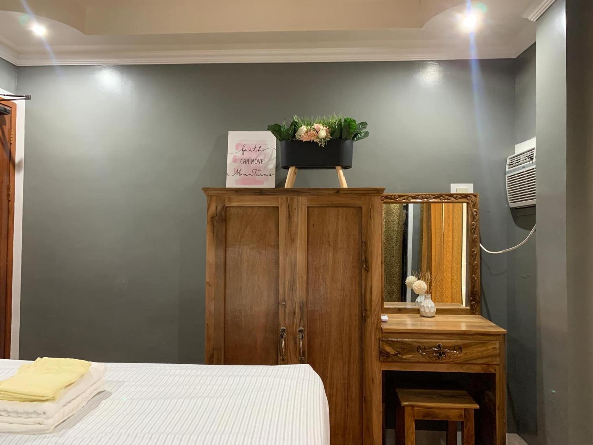 Lovely Bedroom In Lila, Bohol With Wifi, Ac And Ref Kültér fotó